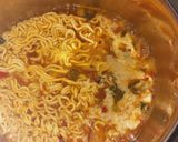 Foto langkah ke 4 dari resep Egg Cloud Ramyeon ala Heeseung Enhypen.