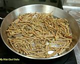 Hình bước làm 3 của món Rau Dương Xỉ Xào 고사리 나물 볶음 (Món Chay)