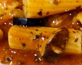 Foto del paso 9 de la receta: Elicoi dali en salsa de ternera y vino blanco