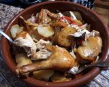 Foto del paso 8 de la receta Pollo al horno con papas, cebolla y pimiento