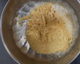 A picture of step 4 of Apple banana pie.