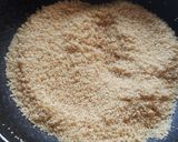 A picture of step 1 of Dalia upma (lapsi upma).
