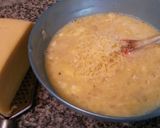 Foto del paso 2 de la receta: Tarta de masa quebrada con triple queso y cebolla