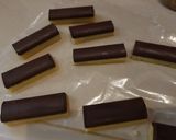 Foto langkah ke 6 dari resep Choco Stick Cookies.