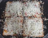 ગાર્લીક ટોસ્ટ (Garlic Chili Toast Recipe In Gujarati) રેસીપી સ્ટેપ3ફોટો