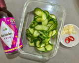 脆皮燒肉佐涼拌小黃瓜的食譜步驟1照片