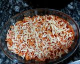 A picture of step 4 of Chicken pizza pasta.