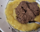 Foto del paso 2 de la receta: Mousse de chocolate, plátano y anacardos con helado