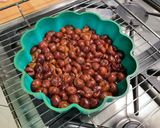 Une image de l'étape 4 de Gâteau renversé aux cerises et caramel.