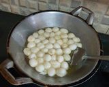 Foto langkah ke 4 dari resep Cimol Enyak.