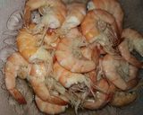 Foto langkah ke 1 dari resep Udang Saus Mentega simple.