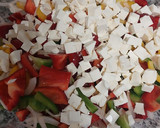 Foto del paso 2 de la receta: Ensalada de pimiento tricolor