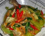 Foto langkah ke 5 dari resep Tumis ikan asin gabus.