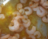 Foto del paso 3 de la receta: Guiso de garbanzos con almejas-gambas y majado 🥣