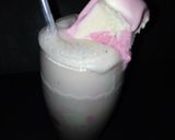 A picture of step 3 of Vanilla mint milkshake.