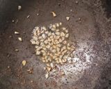 A picture of step 4 of Bhindi Karahi.