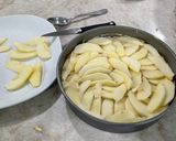 A picture of step 10 of Apple Cake with Streusel Topping.