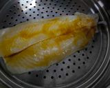 Gambar langkah 2 resipi Healthy Steamed Cod with Broccoli.