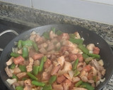 Foto del paso 2 de la receta: Arroz con ibéricos y verdura