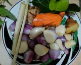 Foto langkah ke 2 dari resep Pepes ayam kemangi.