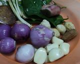 Foto langkah ke 1 dari resep Semur Telur Tahu.