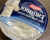 Joghurtos meggyes süti recept fázis 2 fotója