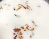 A picture of step 3 of Strawberry Halwa.