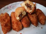 Kroket isi daging