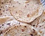 ખાંડ ભરી રોટલી(Sugar Stuffed Rotli Recipe In Gujarati) રેસીપી સ્ટેપ4ફોટો