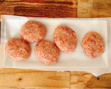 A picture of step 3 of Savory Sweet Ground Beef Patties.