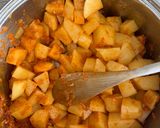 Paprikáskrumpli nokedlivel 😍 recept fázis 2 fotója