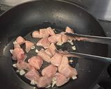 Foto langkah ke 2 dari resep Tumis Ayam Pakcoy.