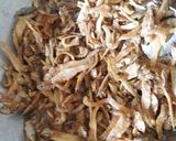 Foto langkah ke 3 dari resep Bencok Kriuk gurih Kering teri kentang #pr_masakankentang.