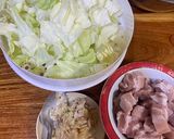 รูปขั้นตอนการทำที่ 1 ของ กะหล่ำปลีผัดใส่หมูสามชั้น