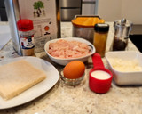 Foto del paso 1 de la receta: Hamburguesa de pollo al curry, cebolla caramelizada, queso-bacon