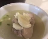 Foto langkah ke 3 dari resep Sup ayam bawang.