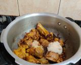 A picture of step 4 of MUTTON CURRY...