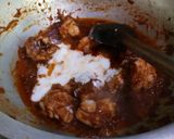 A picture of step 8 of Karahi style alu matr chicken ka salen.