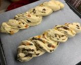 Karácsonyi gyümölcsös kenyér recept fázis 3 fotója