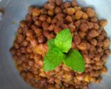 A picture of step 4 of Sukha Masala Chana.