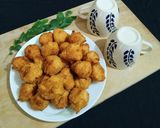 A picture of step 4 of Crispy Urad Dal Pakore.