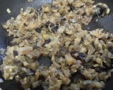 Foto del paso 1 de la receta: Sándwich🌯🧆🥪 de queso y berenjena🥙🍆🧀