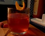 A picture of step 2 of Strawberry clementine hot toddy.