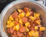 Pásztortarhonya kolbásszal és szalonnával recept fázis 3 fotója