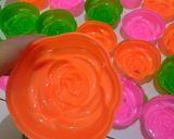 Foto langkah ke 5 dari resep Bolu kukus bunga mawar.
