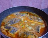 Foto langkah ke 2 dari resep Ikan Pindang 🥘.