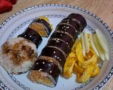 Foto langkah ke 3 dari resep Sushi tuna mayo.