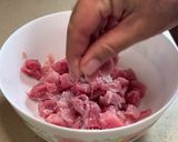 Foto del paso 1 de la receta Arroz con carne de cerdo en adobo