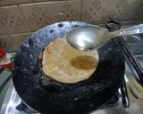 A picture of step 6 of Stuffed Pizza Paratha.