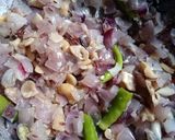 A picture of step 2 of Methi Matar Malai.